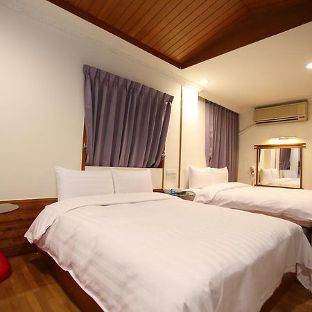 Anshun Hotel Тайчжун Экстерьер фото